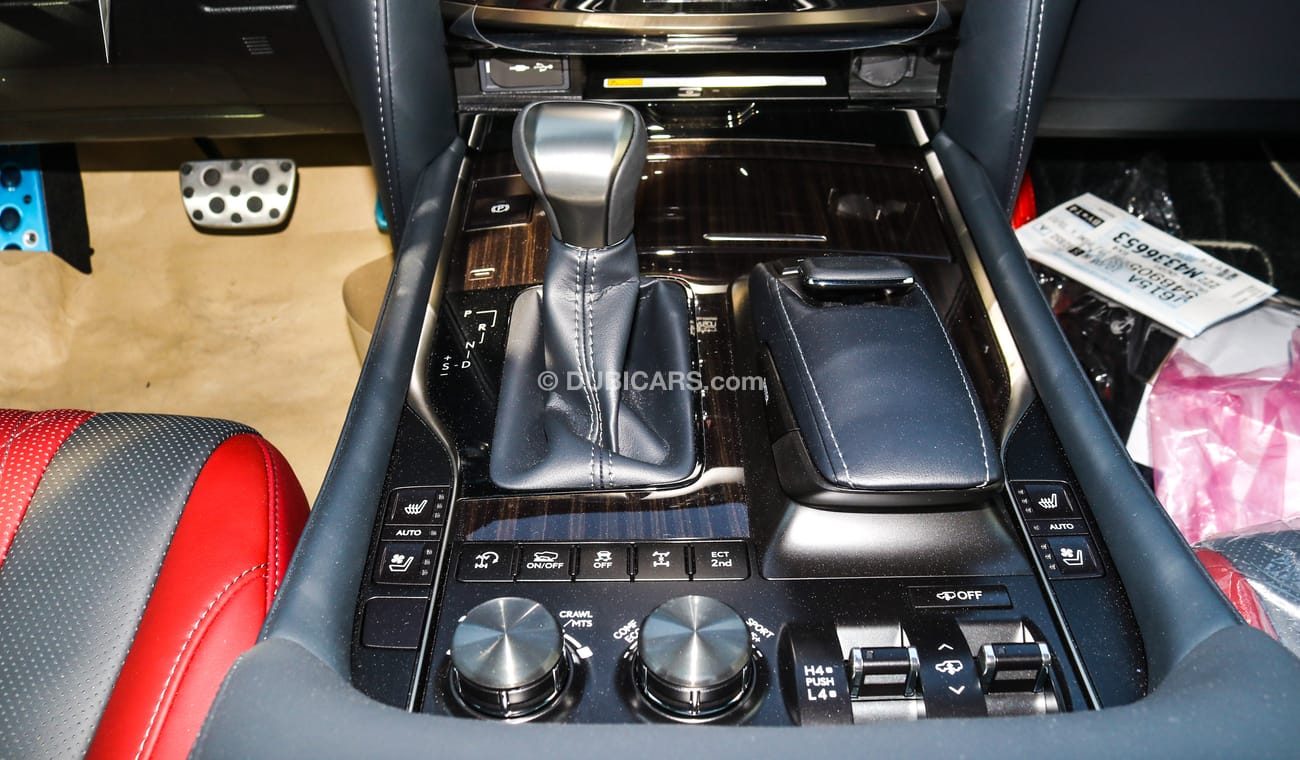 Lexus LX 570 Black Edition S