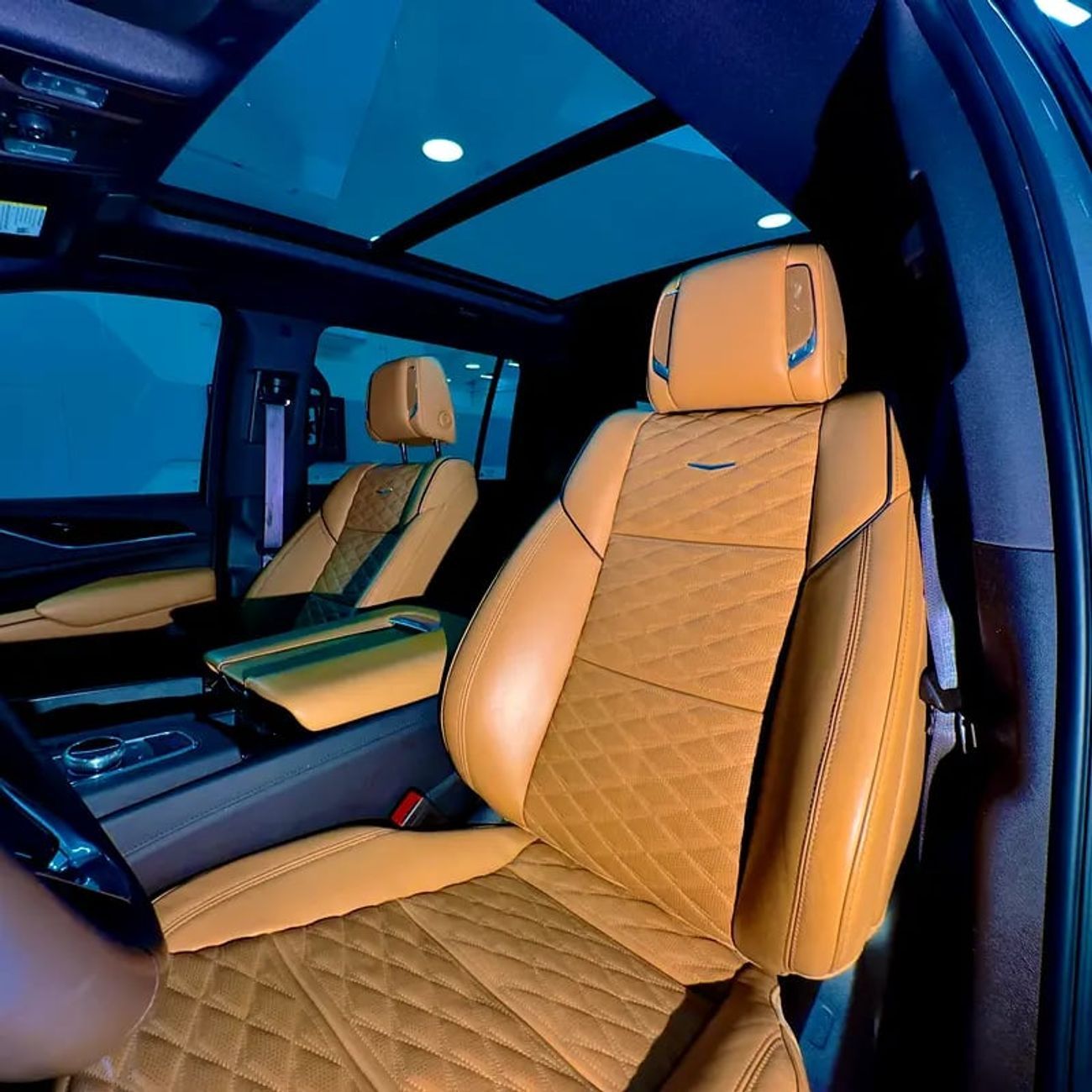 كاديلاك إسكالاد ESV Premium Luxury 6.2L