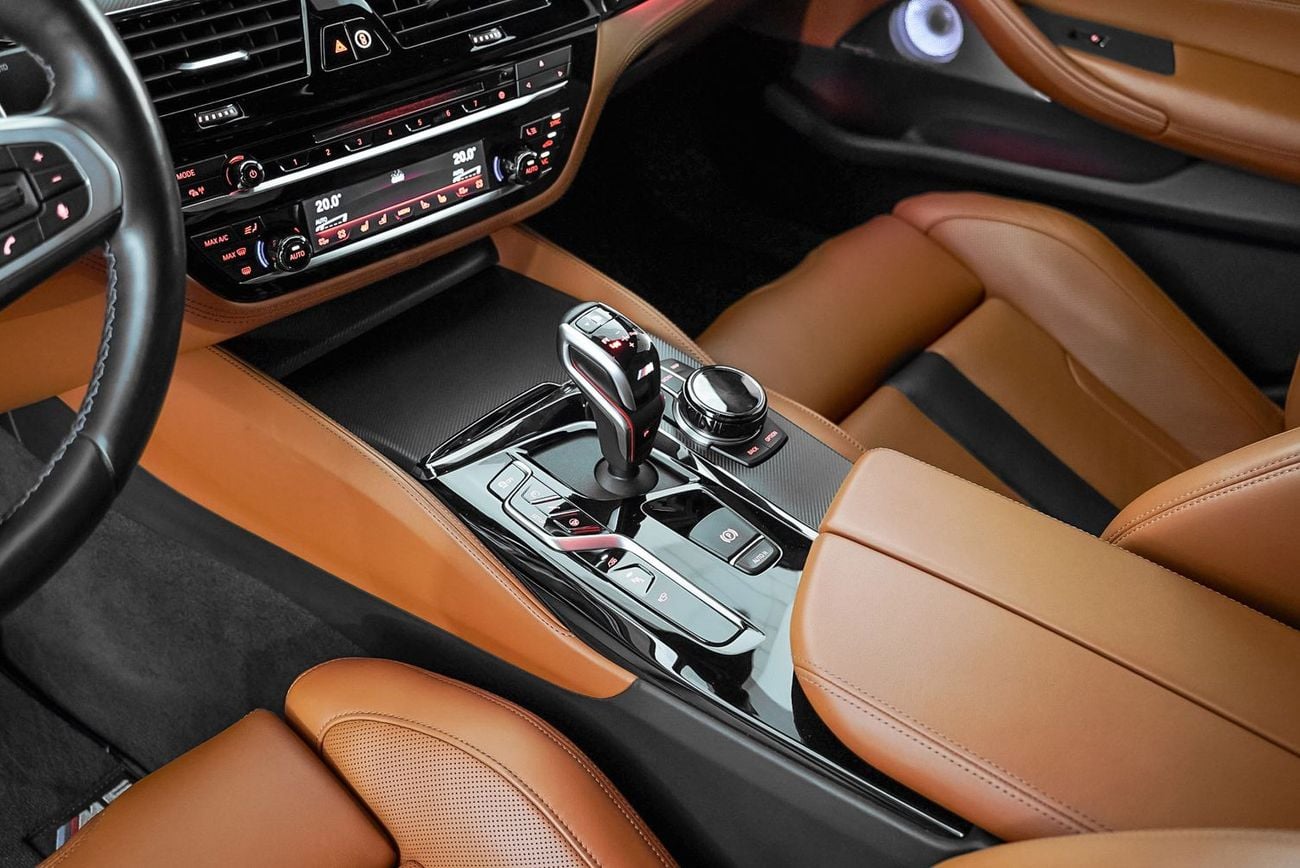 بي أم دبليو M5 COMPETITION PACK