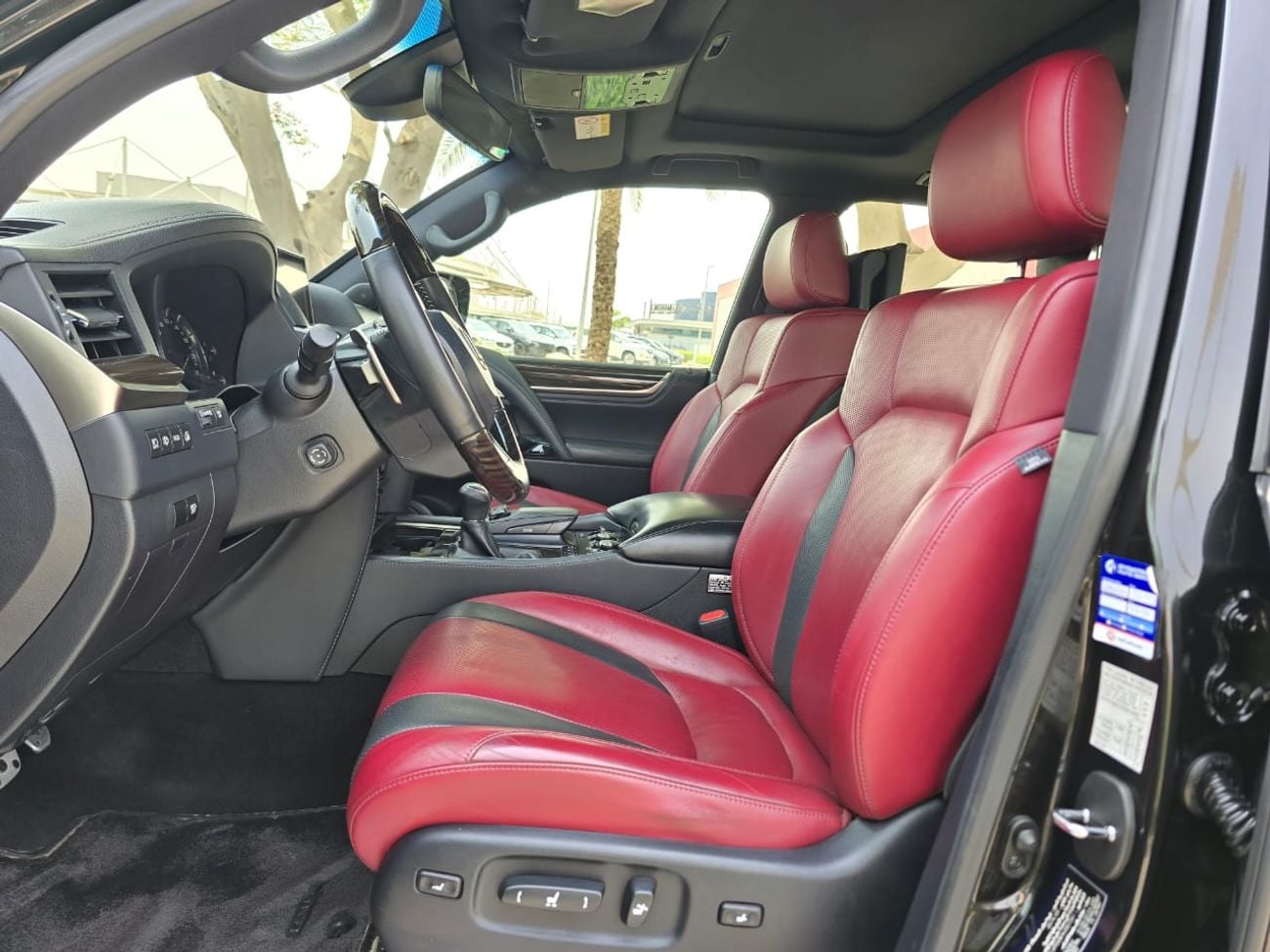 لكزس LX 570 SIGNATURE