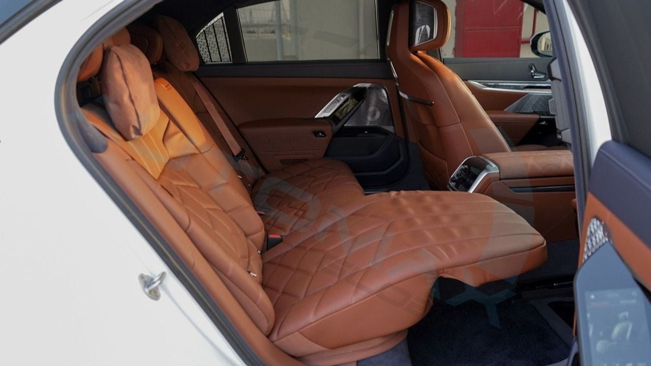 بي أم دبليو 760i XDRIVE MASTERCLASS M SPORT PACKAGE 2026 (For Export , НА ЭКСПОРТ) 4.4TT V8 AWD GCC Без пробега