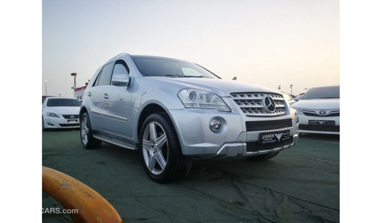 Mercedes-Benz ML 350 Mercedes ML350 model 2010 GCC original color