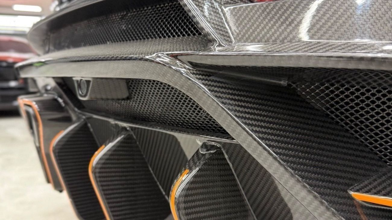 لامبورغيني اوروس STD S 4.0T V8