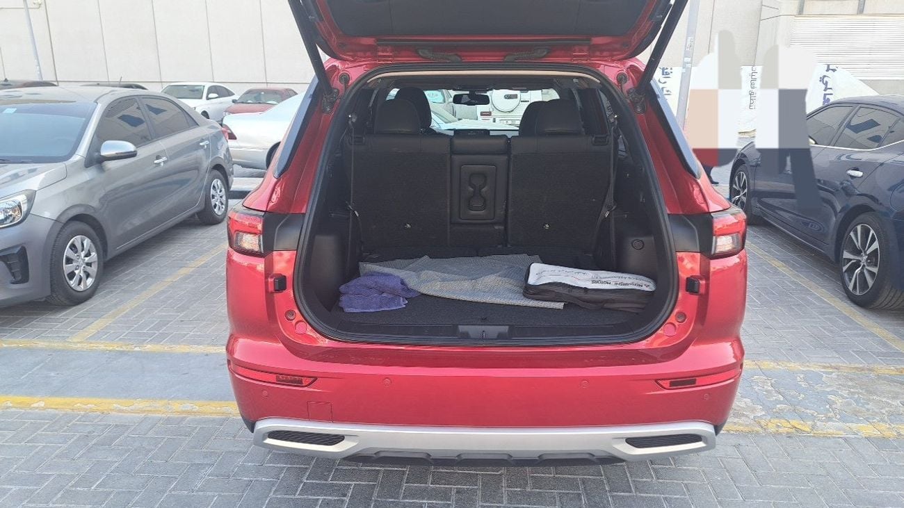 ميتسوبيشي آوتلاندر H/L SYNTHETIC LEATHER SEATS WITH SUNROOF 2.5 | بدون دفعة مقدمة | اختبار القيادة في المنزل