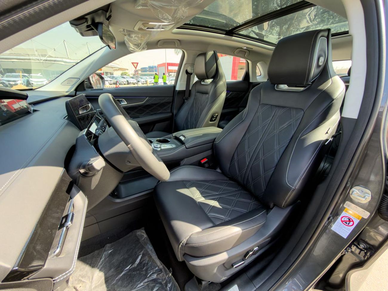 Changan Uni K 2024 New Changan Uni-K iDD FWD | 1.5T Hybrid (Plug-In) | Range (1,100 Km) | 316 Hp | Warranty