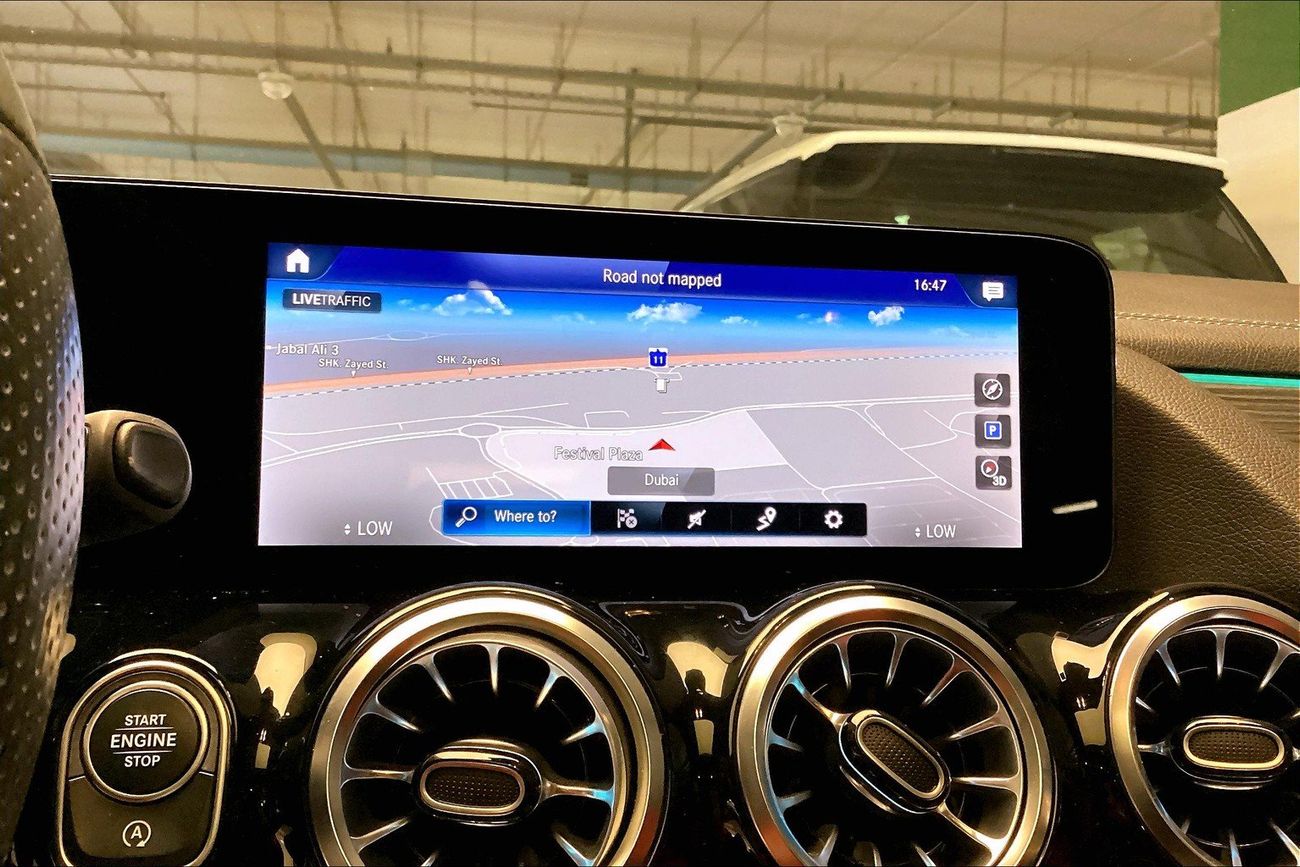 Mercedes-Benz GLA 200 Premium | Guaranteed Warranty | 0 Down Payment