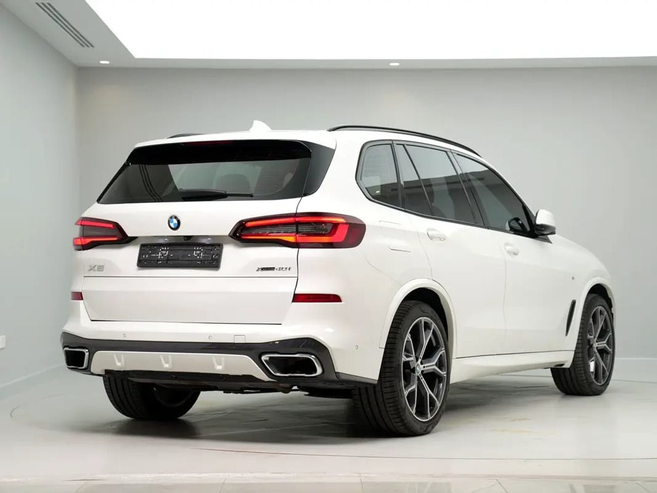 بي أم دبليو X5 XDRIVE40i M SPORT GCC Specs xDrive40i M Sport In Perfect Condition
