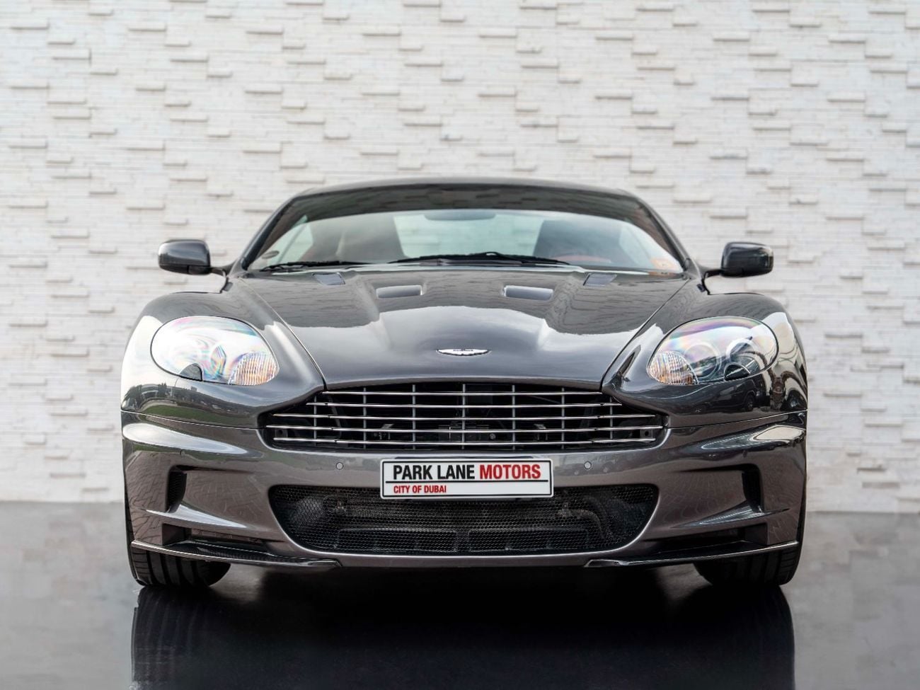 Aston Martin DBS