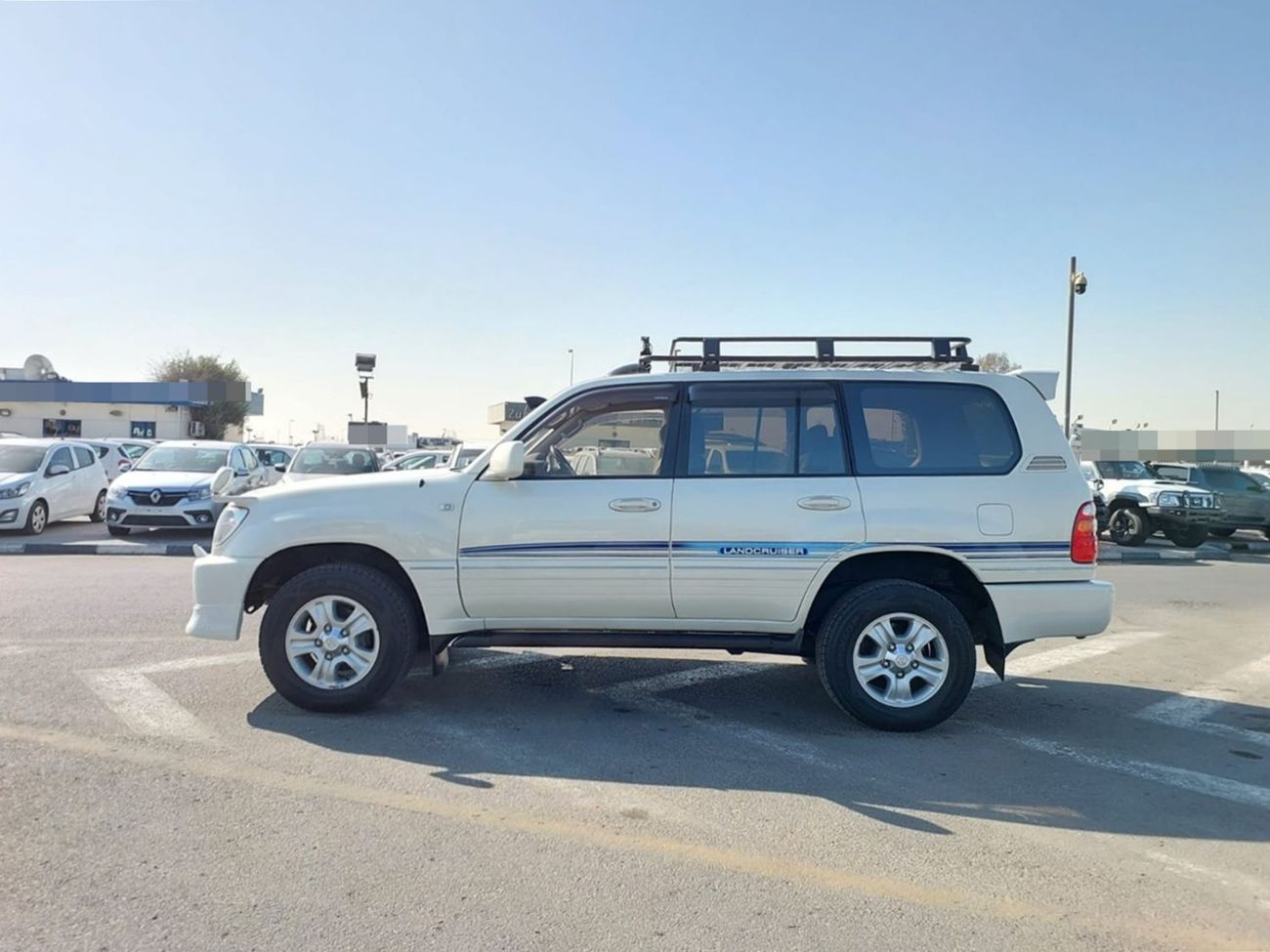 Toyota Land Cruiser TOYOTA LAND CRUISER SUV RHD 1999 MODEL 4.2 L DIESEL AUTOMATIC(PM13650)