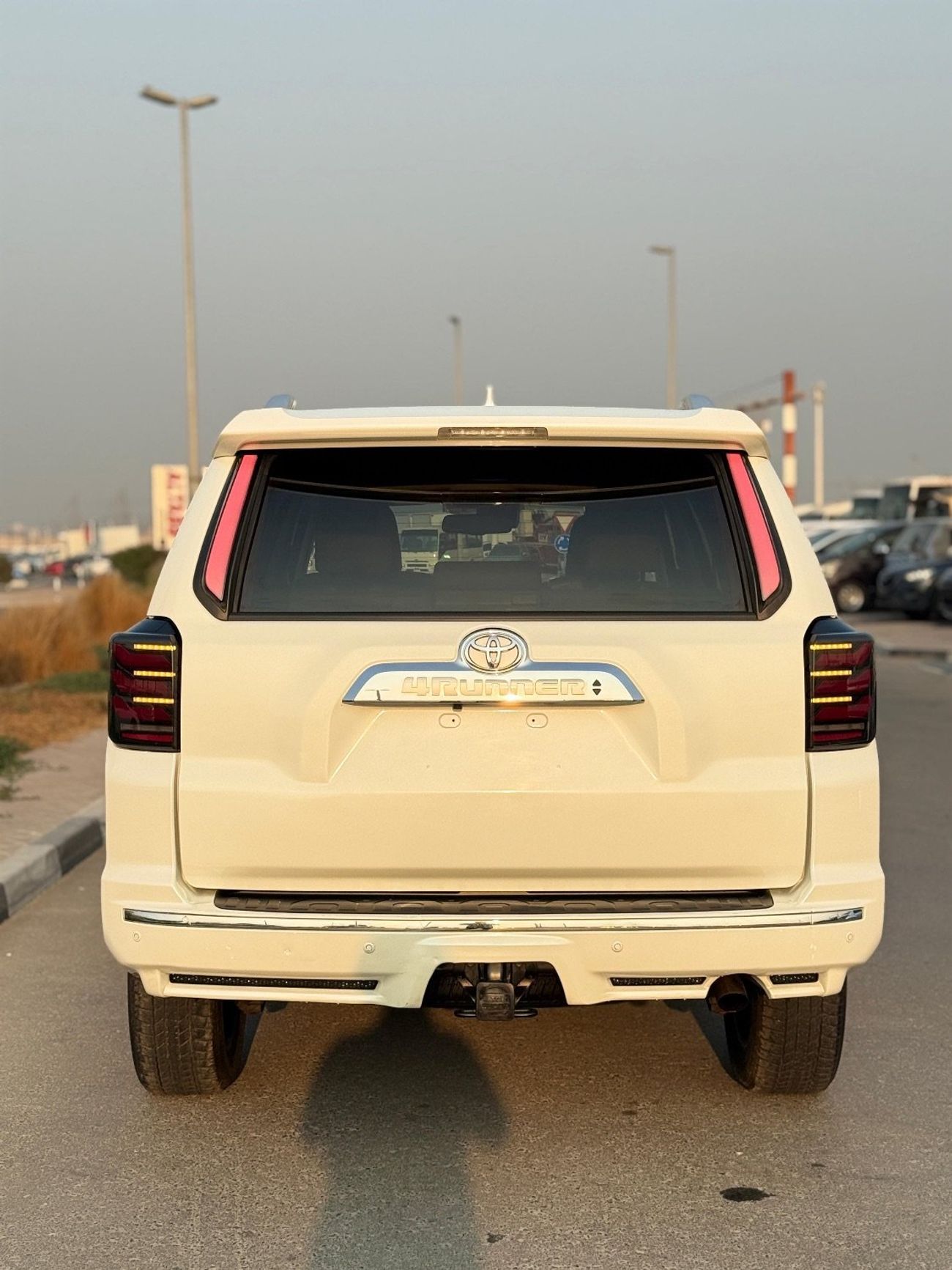 Toyota 4Runner Limited edition 2020 model leather seats, sunroof, seat cooler,heater