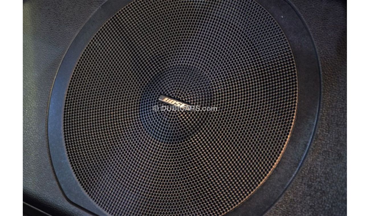 نيسان 350Z ONLY 29000KM!!! Full Service History ( Single Owner ) Nissan 350Z 2008 Model!! in White Color! GCC S