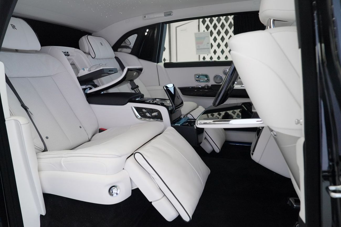 Rolls-Royce Phantom EWB 6.8L