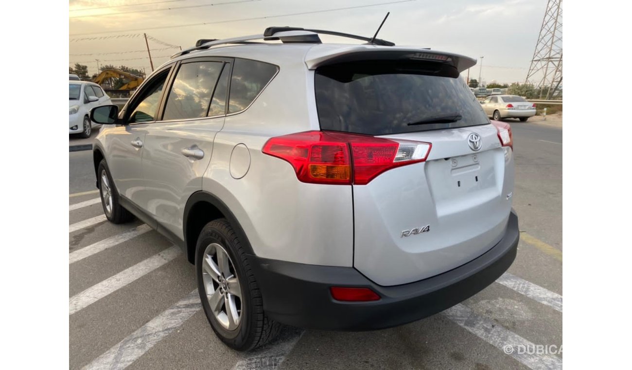 Toyota RAV4 2015 TOYOTA RAV4 XLE MID OPTION/ 2018 FRONT SHAPE