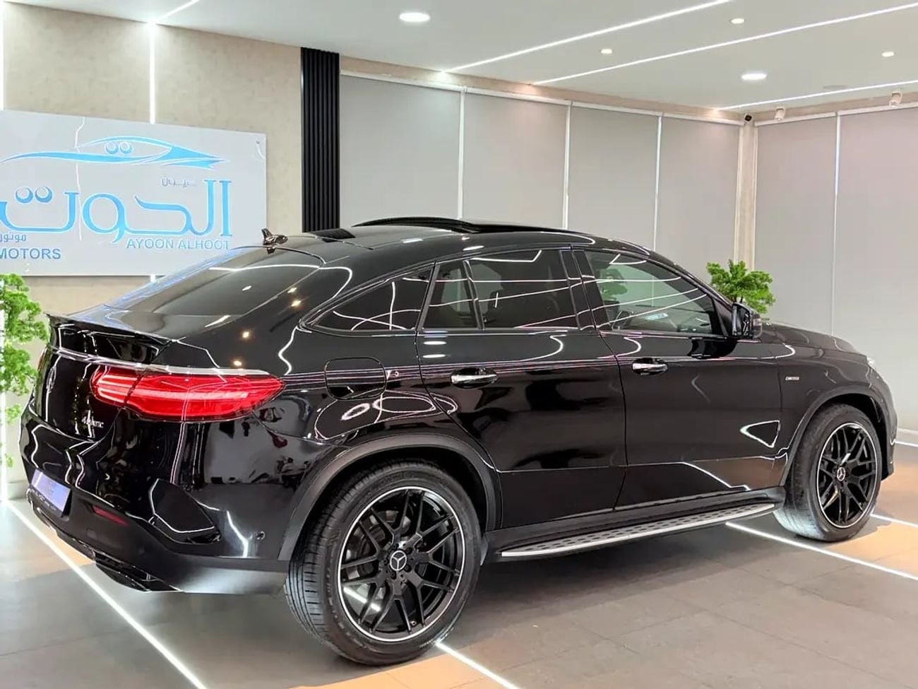 Mercedes Benz GLE43 AMG AMG MERCEDES GLE43 V6 || GCC || TOP RANGE || AMAZING CONDITION II FULLY LOADED || RECENTLY SERVICED