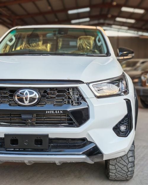 تويوتا هيلوكس ADV 2.8L