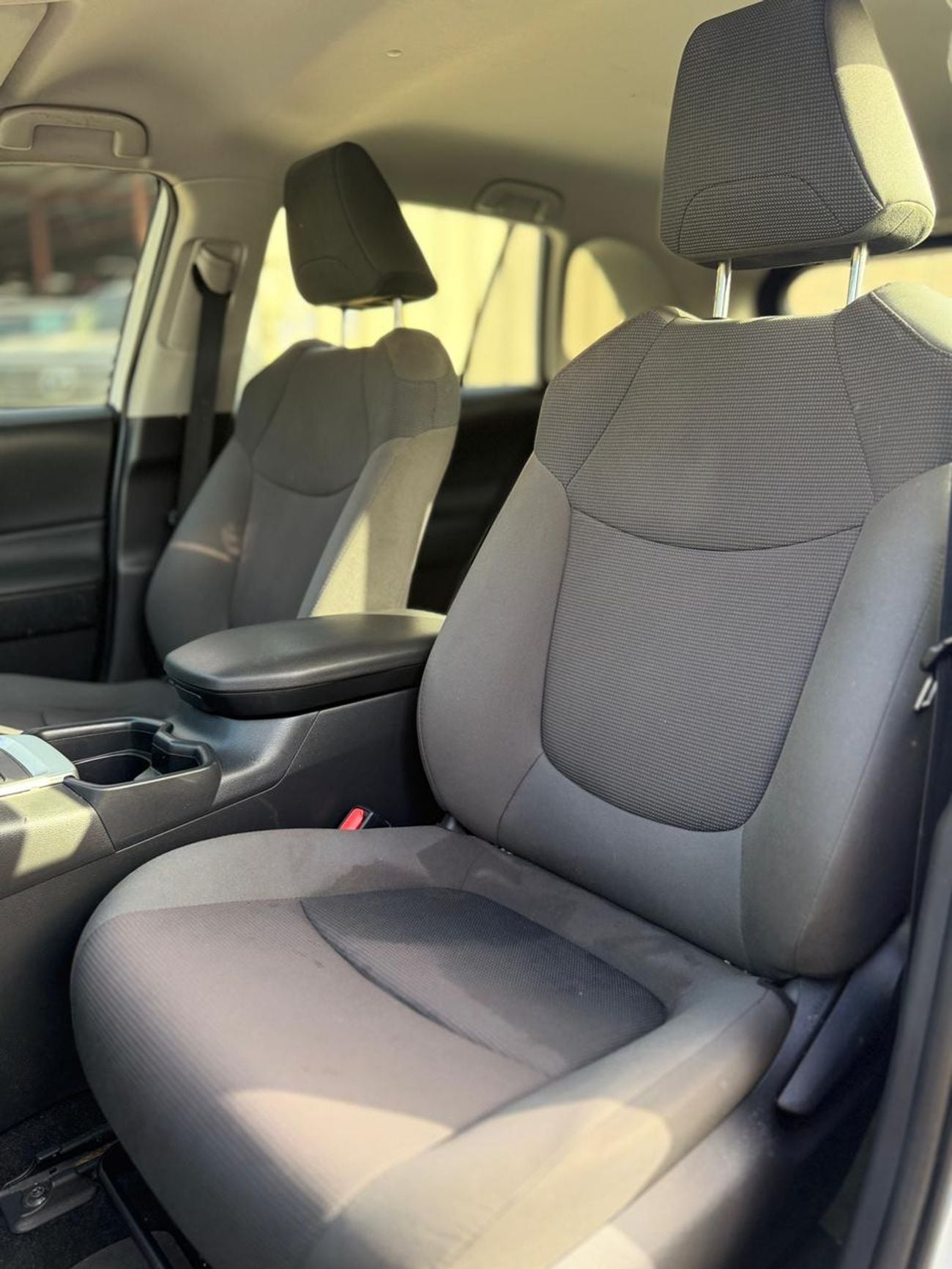 Toyota RAV4 2.5L (2WD) EX