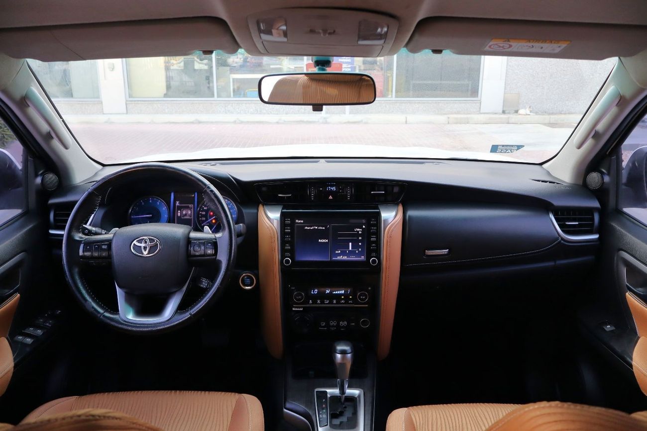 Toyota Fortuner GXR GCC V6