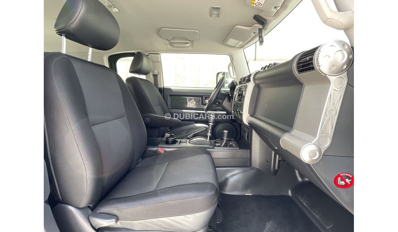 Toyota FJ Cruiser 3.6 GXR 3.6 | Under Warranty | Free Insurance | Inspected on 150+ parameters