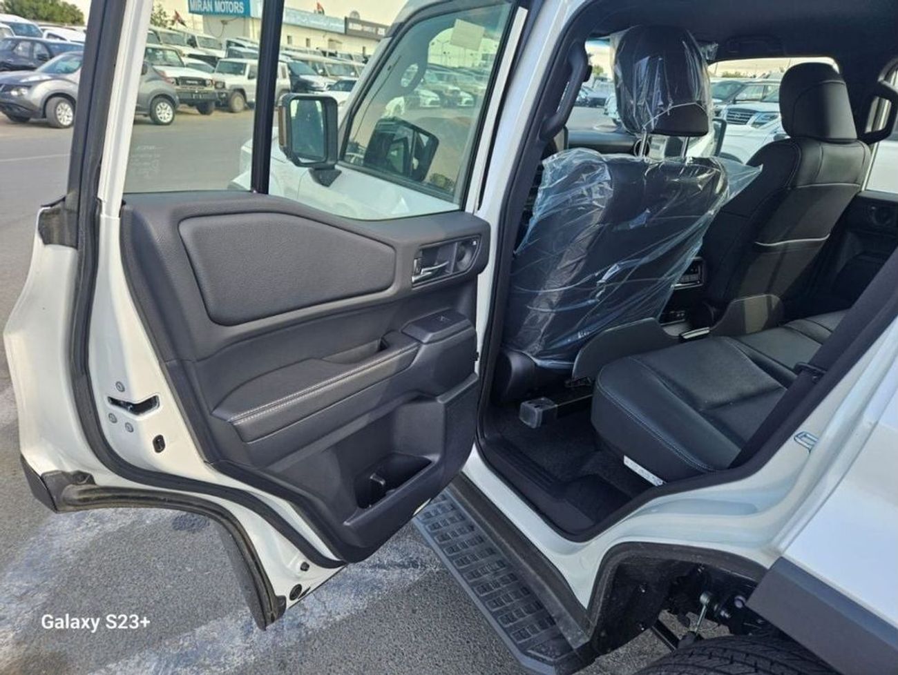 Toyota Prado TOYOTA PRADO LC250 2.4L PETROL WITHOUT SUNROOF