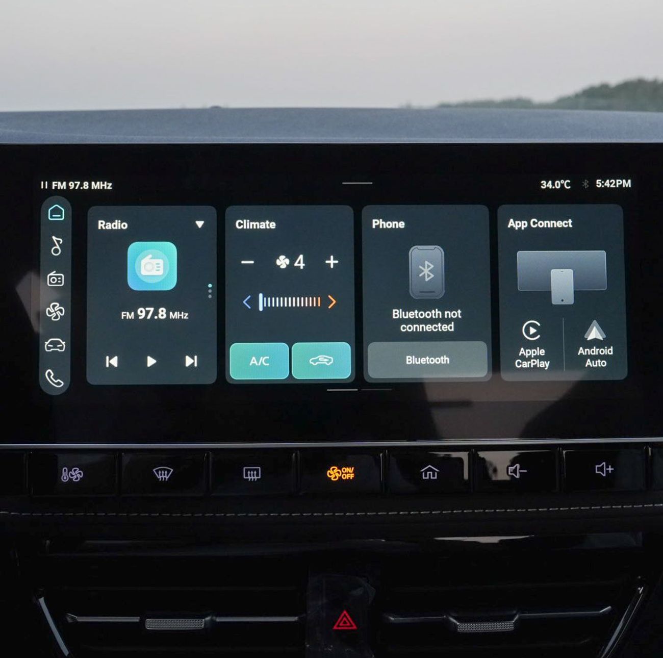 أم جي 5 ST-6 Years / 200,000KM @ Official dealer 0% DP EMI 900