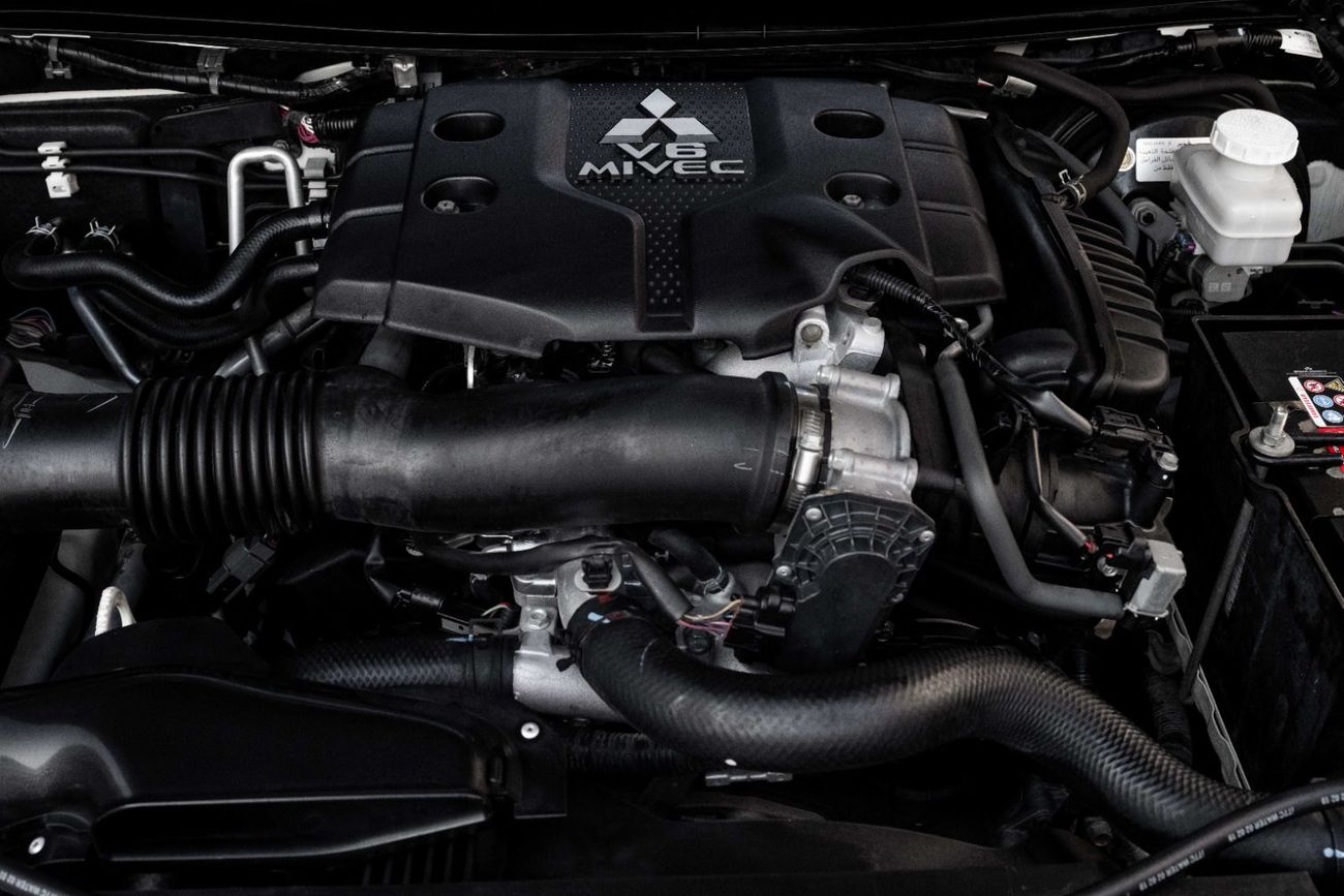 ميتسوبيشي مونتيرو سبورت 1,273 P.M | 0% Downpayment | ONE OWNER | AGENCY HISTORY