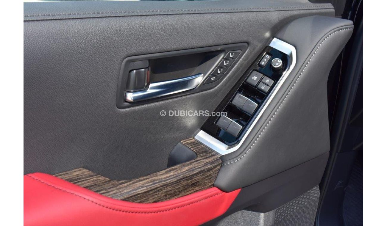 Toyota Land Cruiser 300 V6 vxr platinum 3.3L twin turbo 7 seater automatic