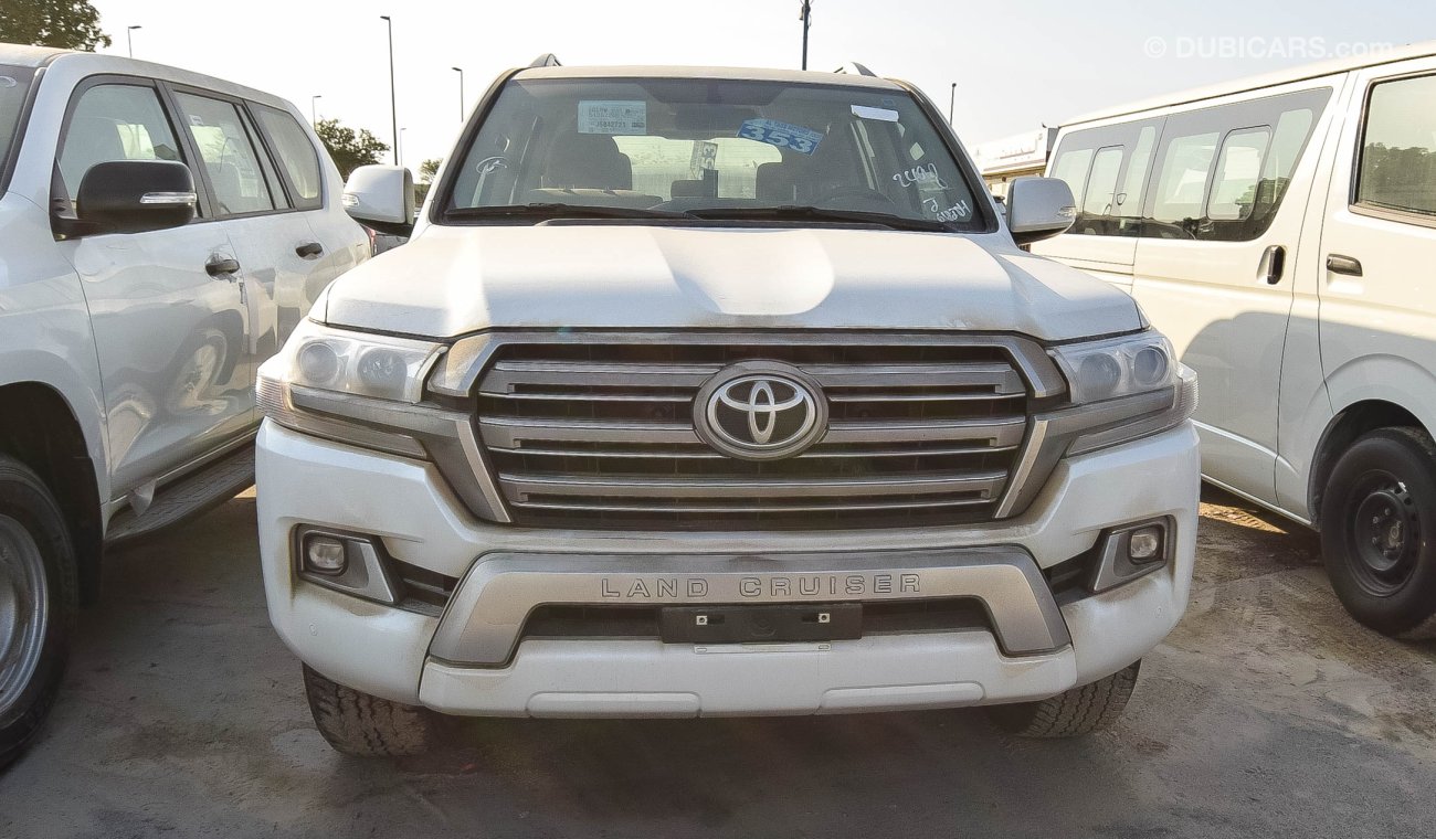 Toyota Land Cruiser GXR V8 Diesl