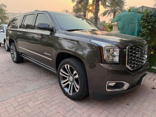 جي أم سي يوكون XL Denali 6.2L (7 Seater)