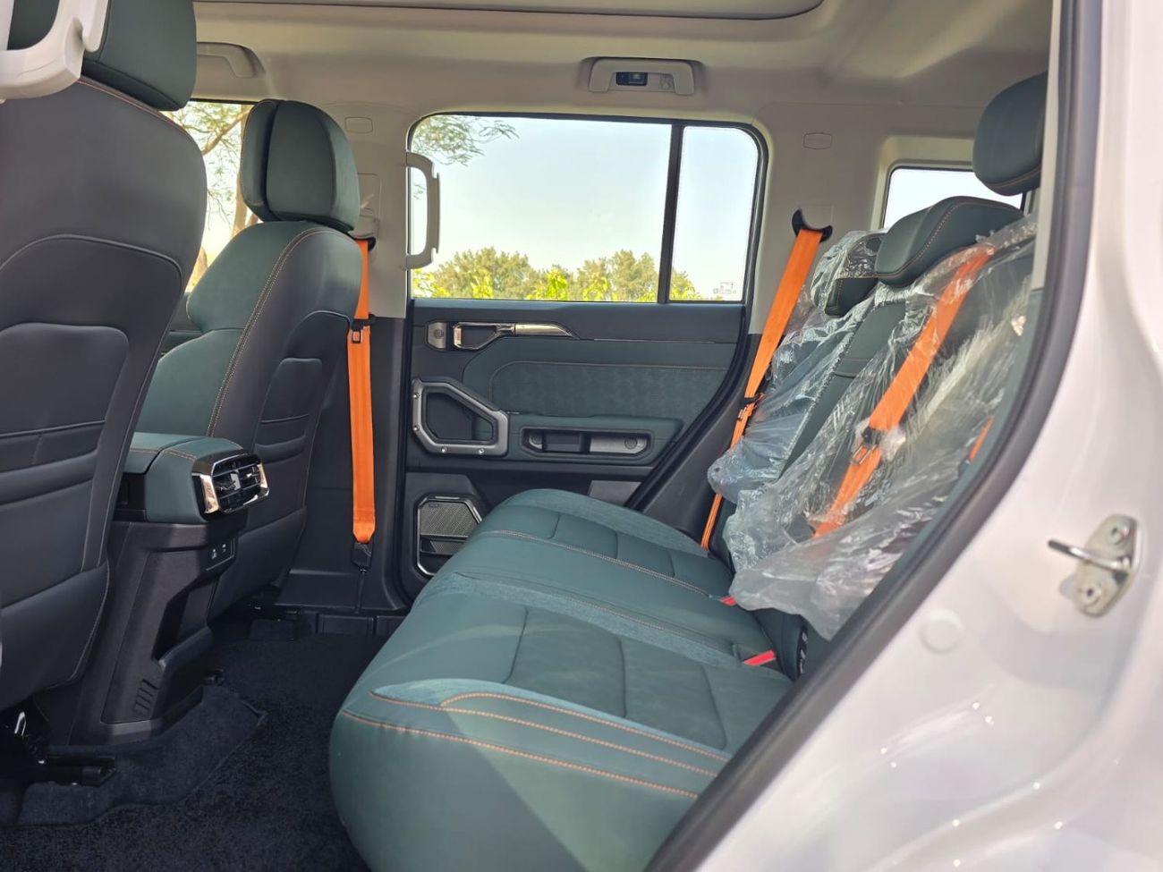 Jetour T2 i-DM 2025 GCC ELITE CARS 10 YEARS AGENCY WARRANTY & SERVICE CONTRACT IN MINT CONDITION