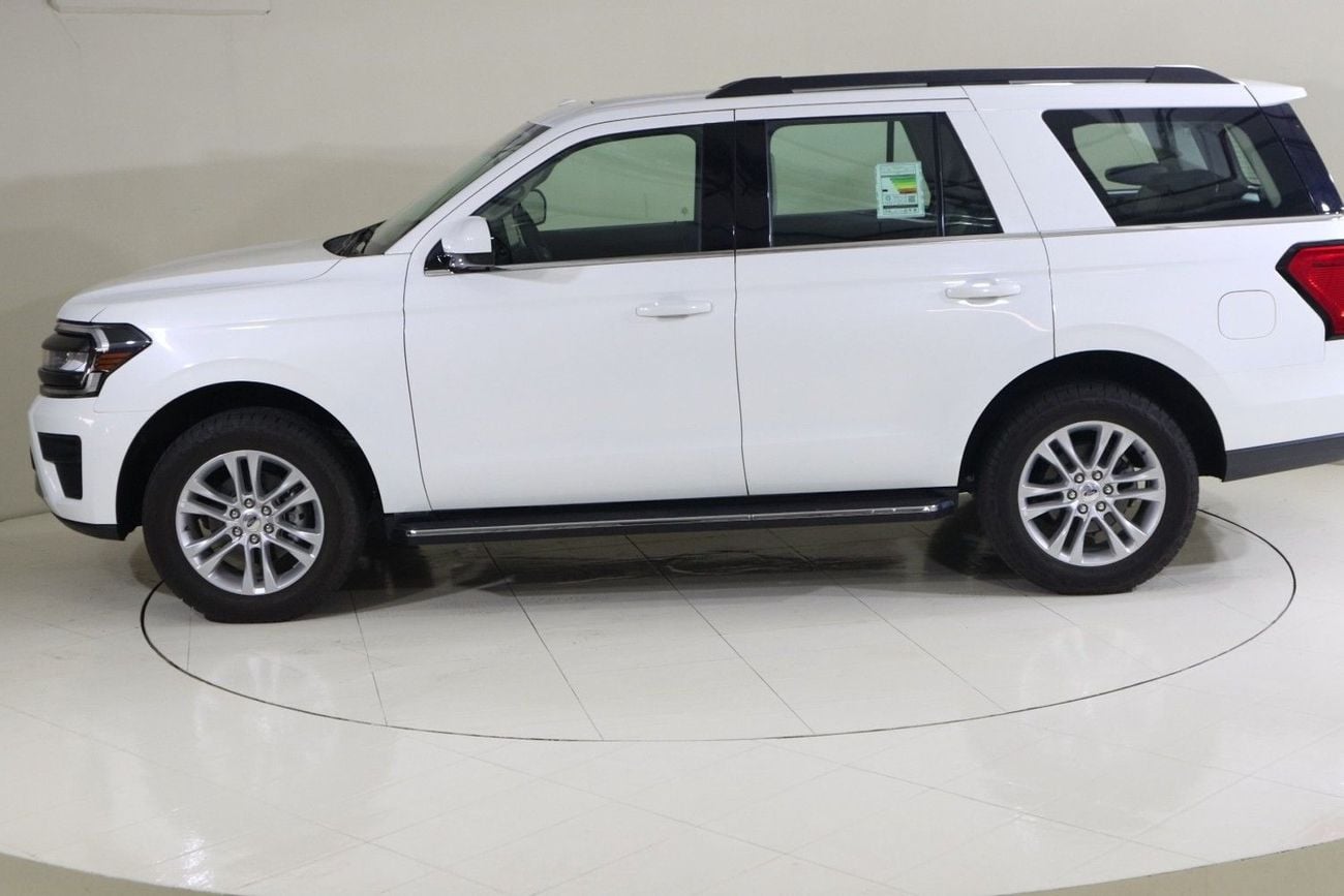 Ford Expedition XLT 3.5L (380 HP) 4WD XT223W / AL TAYER MOTORS / AL QOUZ