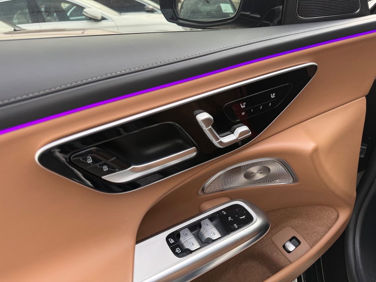 Mercedes-Benz E200 2.0L