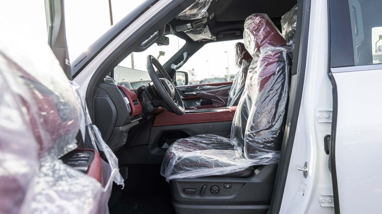 نيسان باترول 2026 Nissan Patrol SE Platinum 3.8L AT Petrol (White-Red) Black Roof (Export Only)