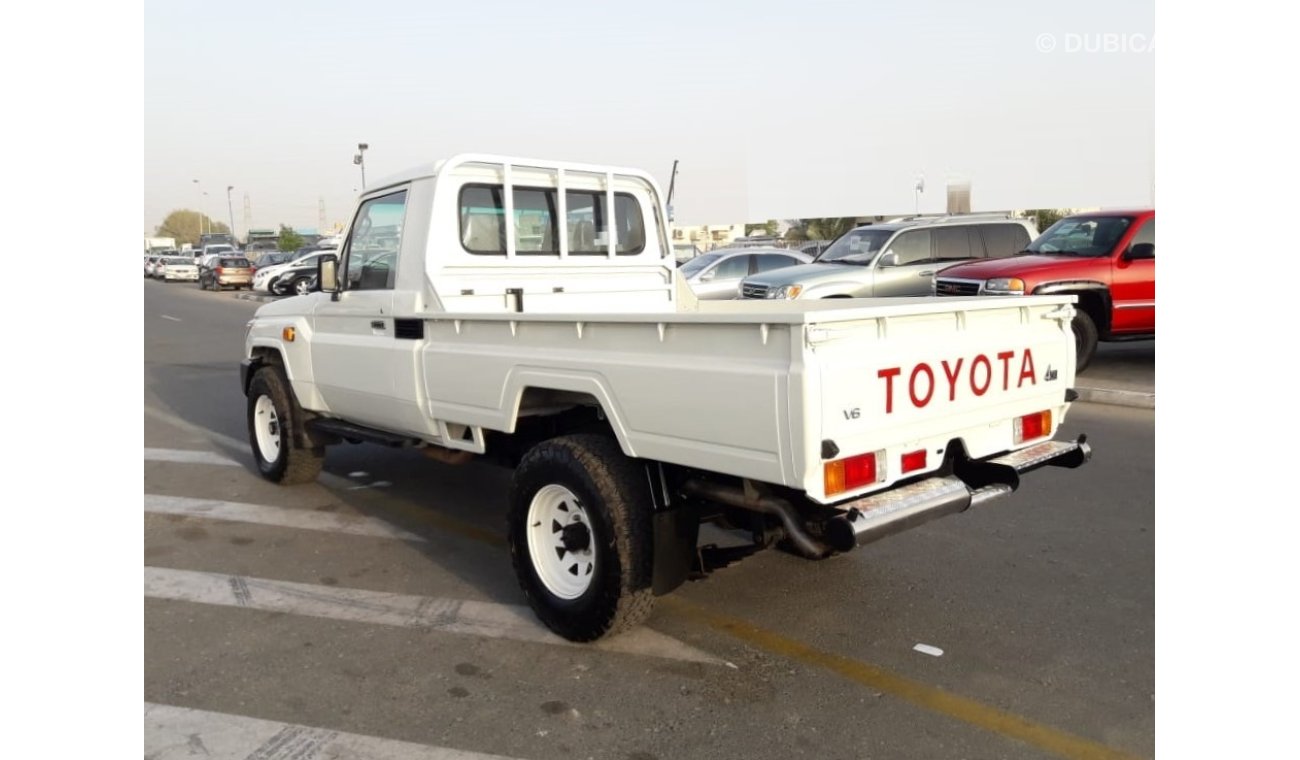 Toyota Land Cruiser Pick Up Single cabin pickup