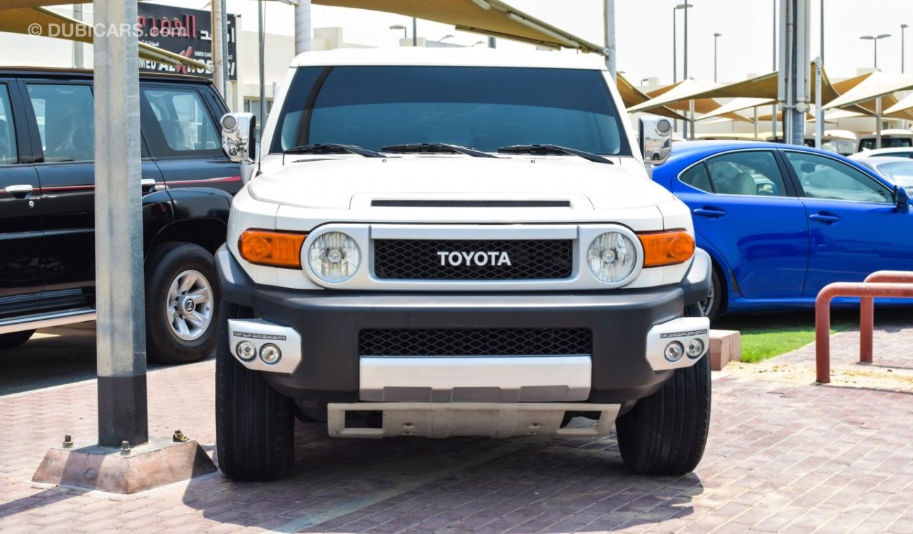 Toyota FJ Cruiser Street