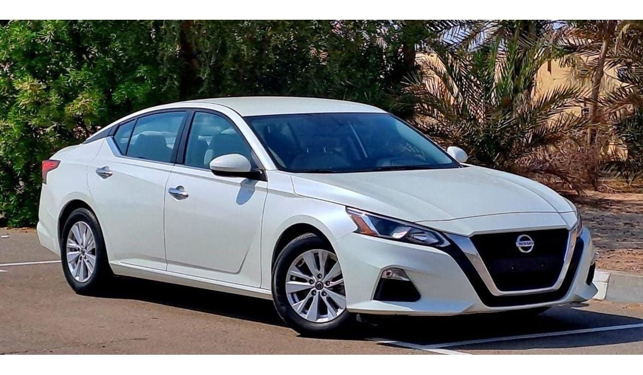 Nissan Altima 2.5 SV 2020 2.5L GCC (860/-MONTHLY)