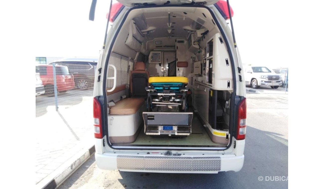Toyota Hiace Hiace Ambulance Van (Stock no PM 137 )