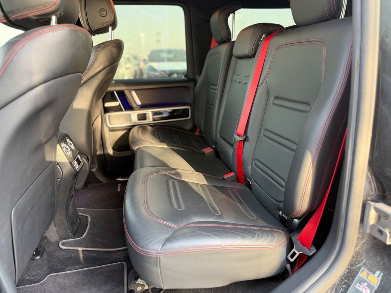 Mercedes Benz G550