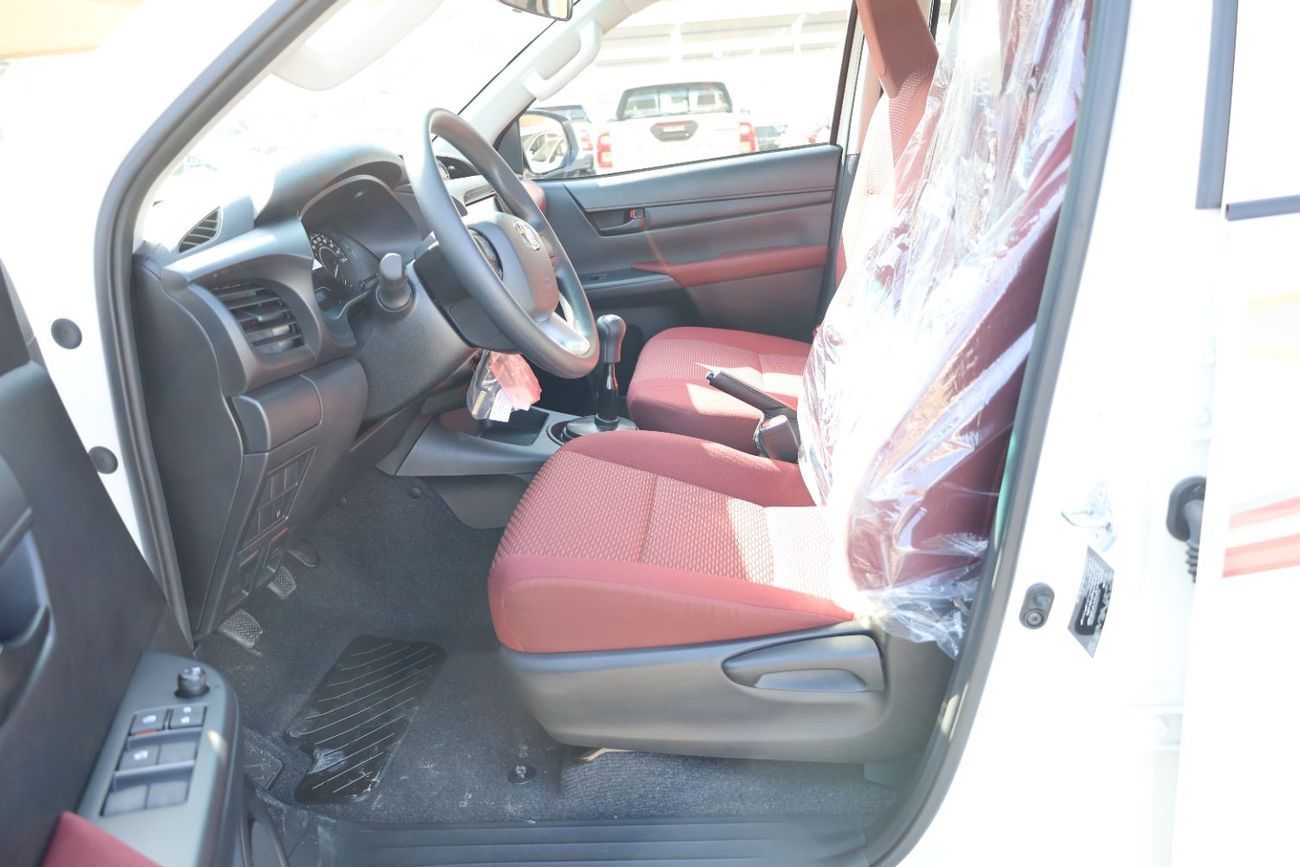 تويوتا هيلوكس 2.4L MT Diesel 2025 Model