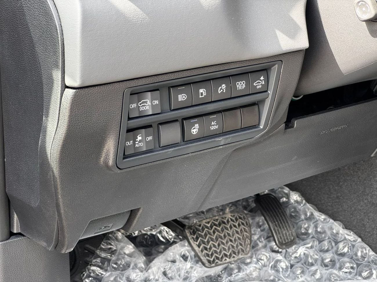 Toyota Sequoia 2026 TOYOTA SEQUOIA CAPSTONE 3.5L V6 I FORCE MAX