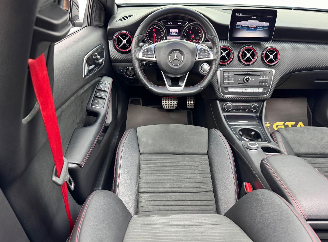 مرسيدس بنز A 250 std 2.0L (221 HP) 2018 Mercedes A250, Warranty, Full Service History, Excellent Condition, GCC