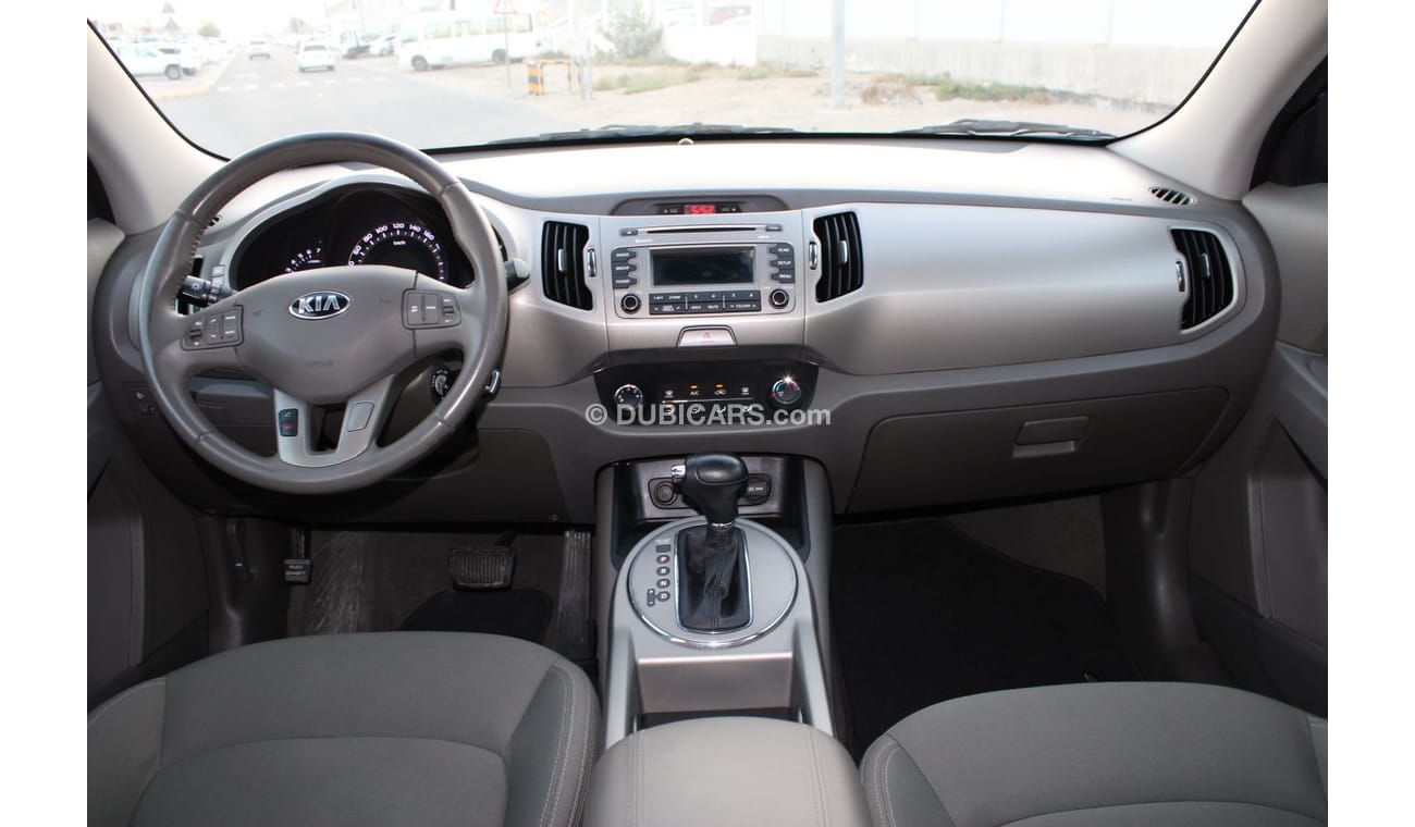 كيا سبورتيج كيا سبورتاج 2015 خليجي بانوراما  بحالة ممتازة بدون صبغ بدون حوادث نظيفه جدا من الداخل والخارج