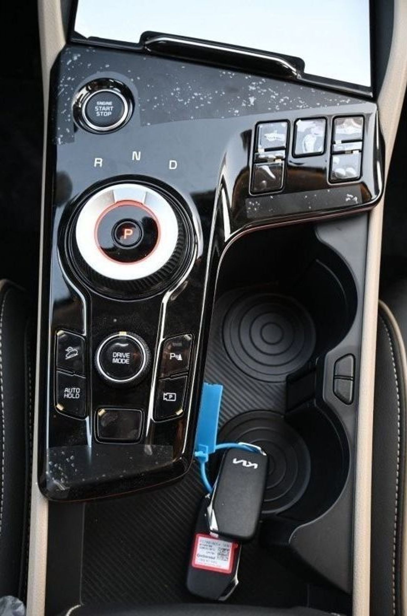 Kia Sportage KIA Sportage 1.6L SUV, FWD, 5Doors, Front Electric Seats, Cruise Control, Hill Assist, Auto Hold, Pa