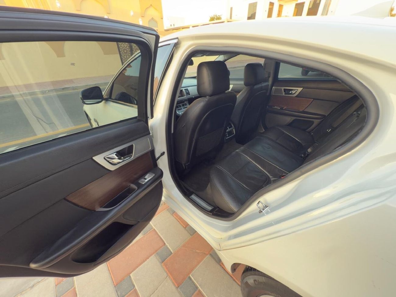 جاكوار XF Premium Luxury 3.0L