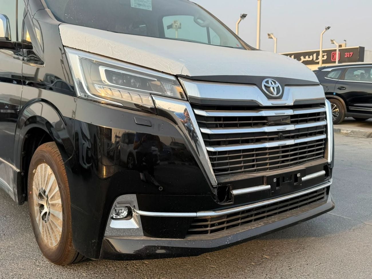 Toyota Granvia PREMIUM