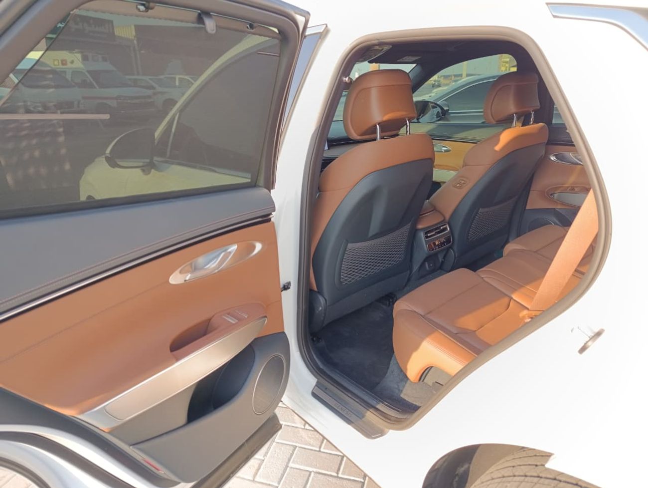 جينيسس GV70 GENESIS GV70 2025 2.5