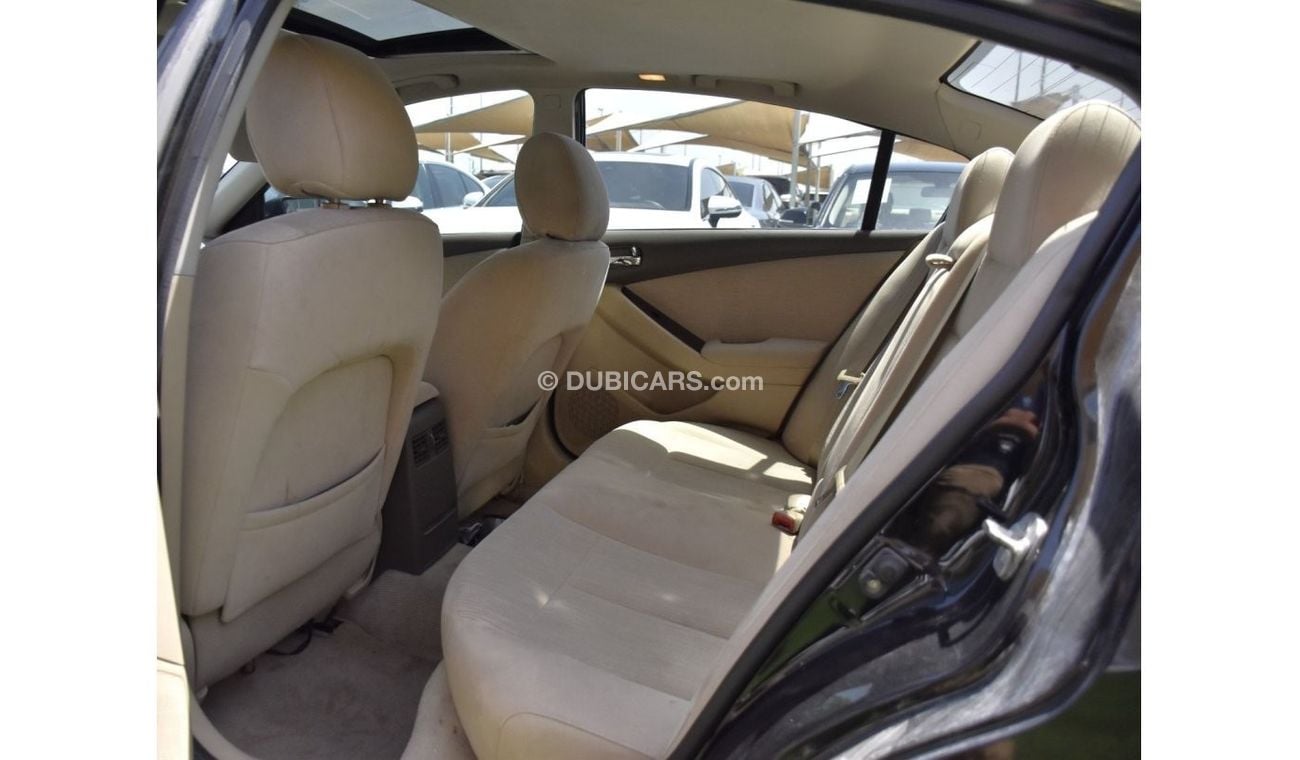 Nissan Altima EXCELLENT DEAL for our Nissan Altima 2.5 S ( 2012 Model ) in Black Color GCC Specs