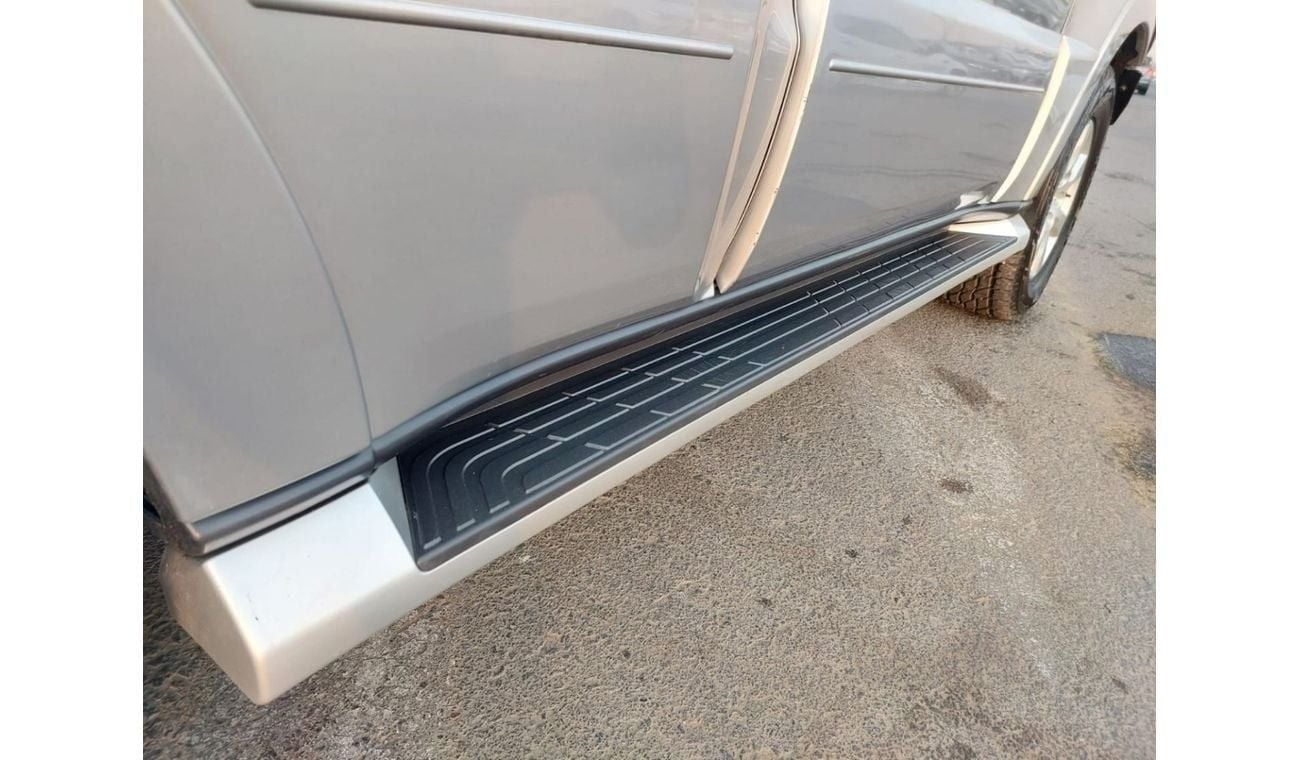 Mitsubishi Pajero MITSUBISHI PAJERO RIGHT HAND DRIVE 2021 MODEL 3.2 L DIESEL AUTOMATIC(PM01959)