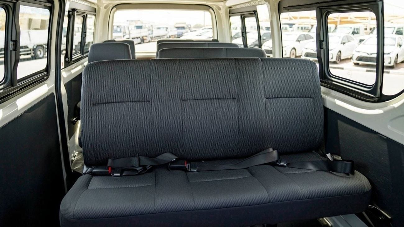 Toyota Hiace HIACE 2.5L STANDER SETER DIESEL 2025