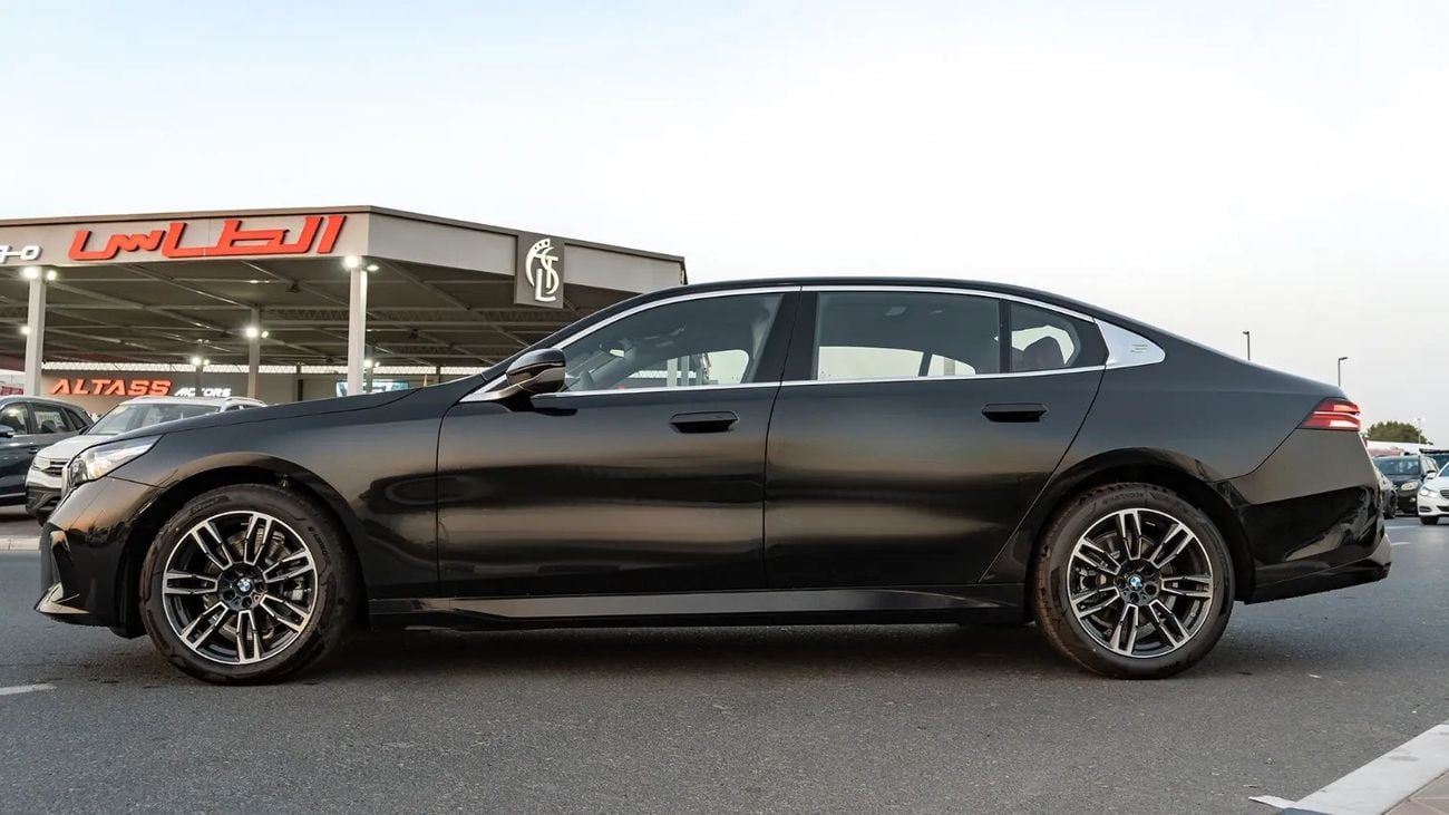 بي أم دبليو 525i 2026 | BMW 5 SERIES 525LI M SPORT [ EXPORT ONLY ]