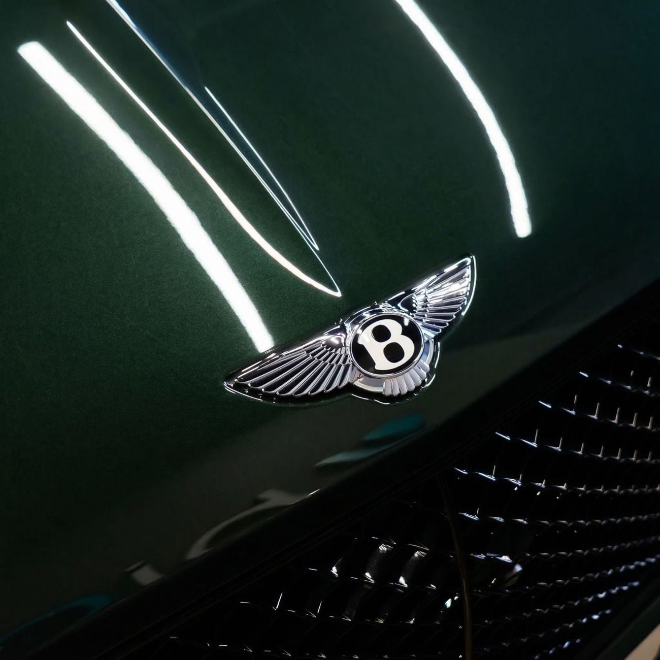 Bentley Continental GTC AED 19,166 P.M • 0% Downpayment • Bentley Continental GTC  • 1 Year Warranty